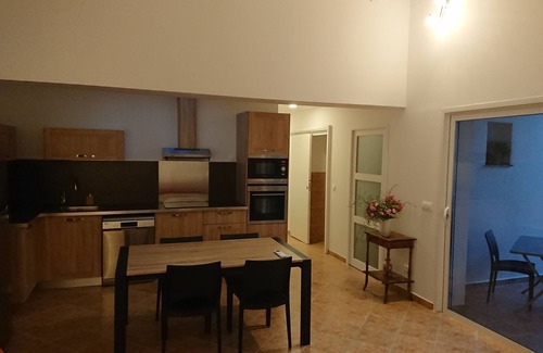 Bessan Apartment | Gîte La Grange Haute, Bessan