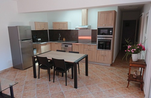 Bessan Apartment | Gîte La Grange Haute, Bessan