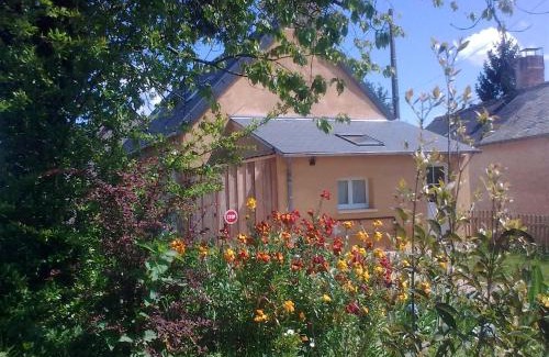 Jupilles House | Gîte La Poterie
