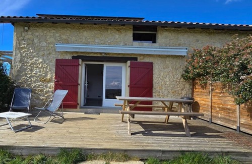 Lauraet House | Gîte la rapière, nature, in the countryside, no noise, calm and restful swimming pool