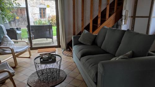 Bertignat House | Gîte La Roche