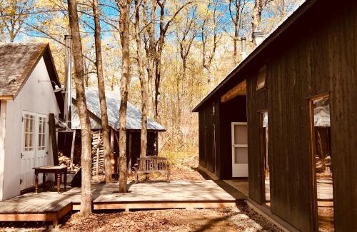 Saint-Casimir Bed & Breakfast | Gîte Larguer les Samares dans une cabane à sucre