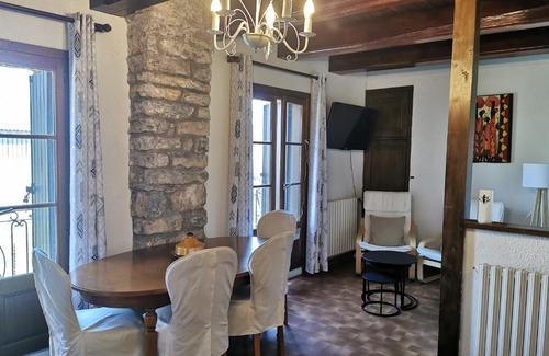 Le Caylar Apartment | Gîte Le Barry