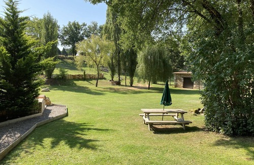 Chazelles Apartment | Gîte le Buron