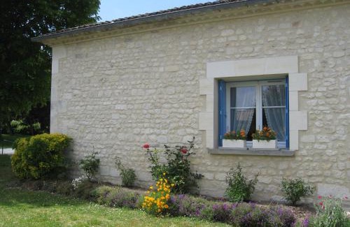Cozes Apartment | Gîte Le COZILLON