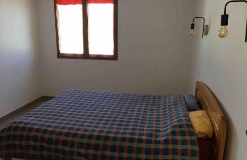 Saint-Vincent-les-Forts House | Gîte « Le Faucon pèlerin » Vue magnifique au calme