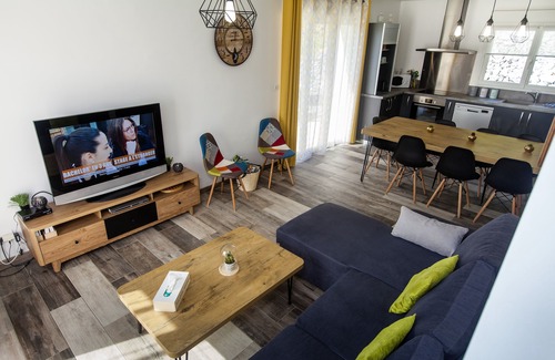 Tournavaux House | Gîte Le Haut Rivage, Maison Individuelle Avec Garage