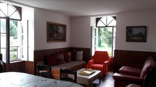 Saint-Denis-d'Orques House | Gîte Le Moulin de la Chaussee