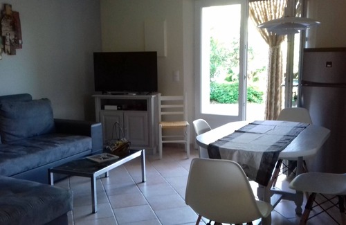 Cadenet Cottage | Gîte Le Petit Olivier