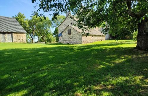 Giat House | Gîte Lepetit Sabotier grande capacité Puy de Dôme