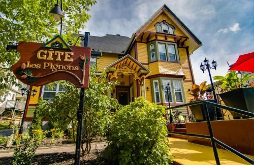 Saint-Damien-de-Buckland Bed & Breakfast | Gîte Les Pignons