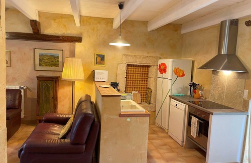 Suze-la-Rousse House | Gîte Mûrier