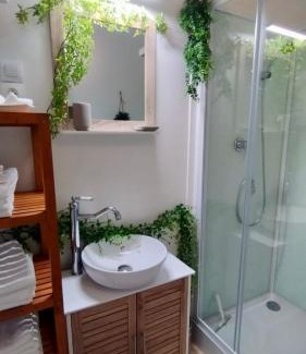 Saint-Julien-de-Chedon House | gîte Maison entière 6 personnes