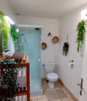 Saint-Julien-de-Chedon House | gîte Maison entière 6 personnes