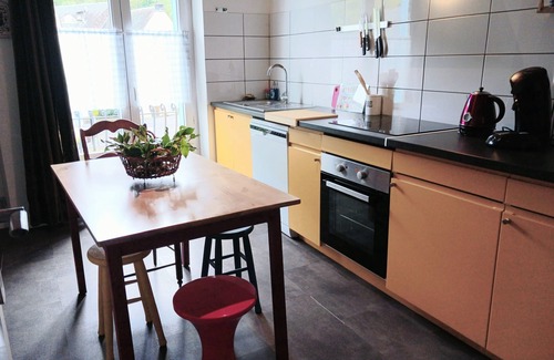 Orcival House | Gîte, Montain Spirit, terrace & private access - GR30