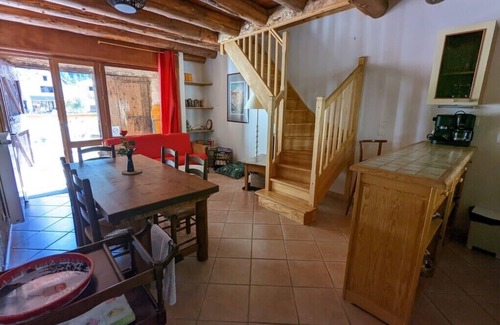 Villar-d'Arene Apartment | Gîte Neige Cordier - Villar d'Arène center, 2 bedrooms and large terrace