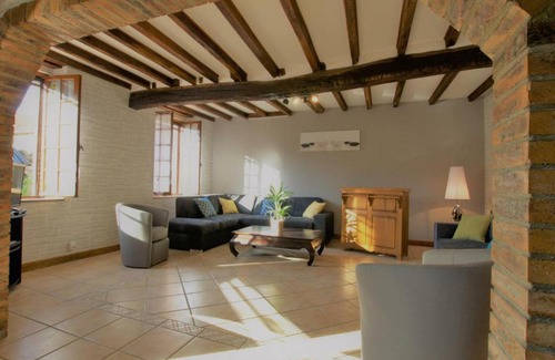 Neuville-sur-Vanne House | Gîte Neuville-sur-Vanne, 5 pièces, 8 personnes - FR-1-543-149