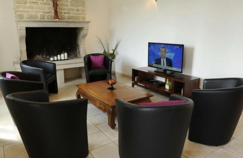 Noe-les-Mallets House | Gîte Noé-les-Mallets, 5 pièces, 8 personnes - FR-1-543-203