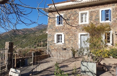 Manso Apartment | Gîte Rez-de-chaussée - 2 adultes - 1 enfant