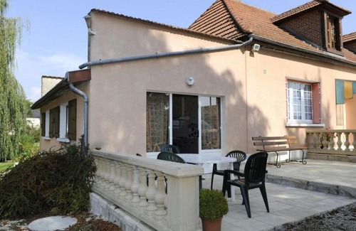 Saint-Remy-sous-Barbuise House | Gîte Saint-Remy-sous-Barbuise, 3 pièces, 5 personnes - FR-1-543-77