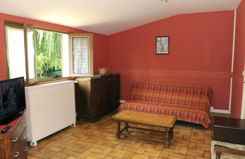 Saint-Remy-sous-Barbuise House | Gîte Saint-Remy-sous-Barbuise, 3 pièces, 5 personnes - FR-1-543-77