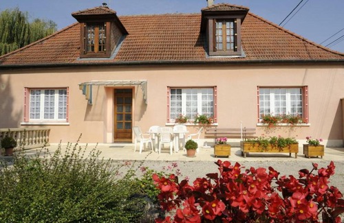Saint-Remy-sous-Barbuise House | Gîte Saint-Remy-sous-Barbuise, 4 pièces, 6 personnes - FR-1-543-49