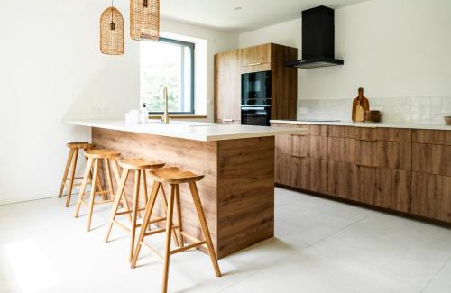 Premanon Apartment | Gîte singulier et authentique en cœur de forêt