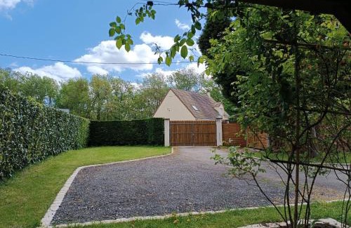 Nargis House | Gîte spacieux à 1h de Paris avec jardin et parking, proche Montargis et activités variées - FR-1-590-366