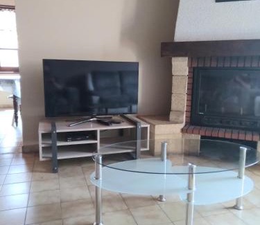 Saint-Haon House | Gîte sur la Vallée de l'Allier