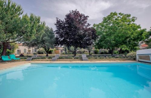 Saint Vivien House | Gîte tout confort (SPA, Sauna, piscine chauffée)