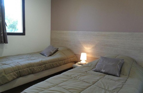 Veauchette House | Gîte Veauchette, 3 pièces, 4 personnes - FR-1-496-89