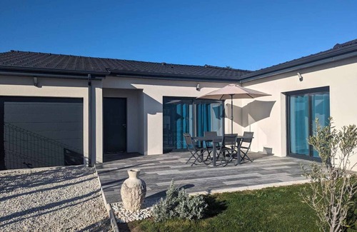 La Begude-de-Mazenc Villa | Gîte Zenevasion de 100 m² Avec 3 Chambres en Drome Provençale