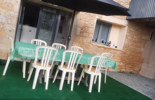 Jayac House | Gîtes de laTour 8 people "Jaccuzzi"