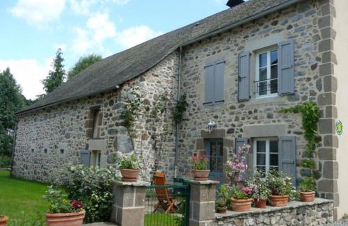 Saignes House | gîtes des abeilles
