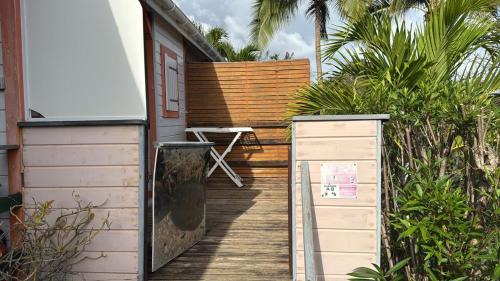 La Desirade Hotel | Gîtes du Baobab