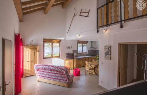 Saint-Georges-des-Hurtieres House | Gîtes de la Bresse