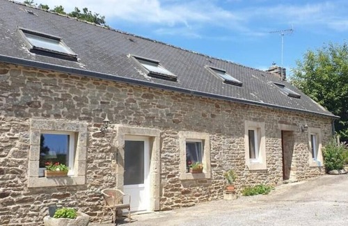 Roudouallec House | Gîtes Grandes Famille 12 Personnes