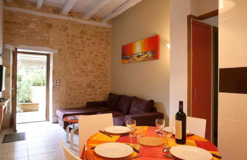 Bezenac House | Gîtes la Palombière La Mélonie