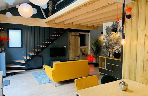 Val-de-Vesle Apartment | Gîtes Sérénaé avec vue sur rivière