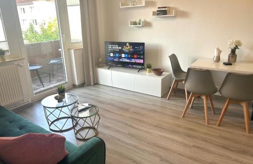 Vahrenwald Apartment | GÖH-moderne Wohnung in zentraler Lage, Balkon, self-check-in, WLAN, Netflix, DisneyPlus