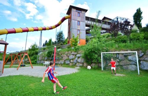 Fladnitz an der Teichalm Hotel | G.H. Knoll "Proellhofer" Cafe Bar Hills
