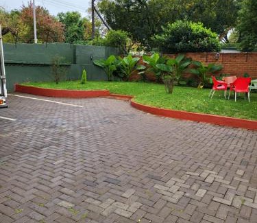 Sunnyside Bed & Breakfast | G On M Guest House