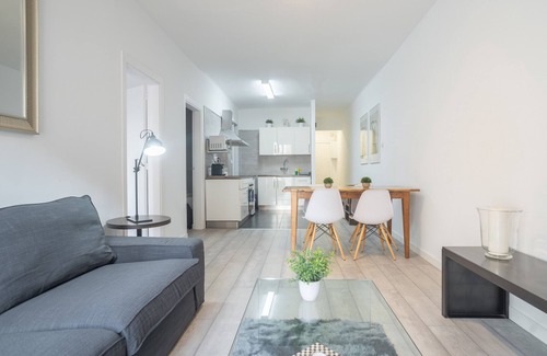 Les Corts Apartment | G43