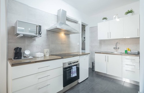 Les Corts Apartment | G43
