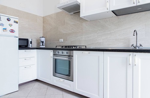Ex Campo d'Aviazione House | Gabbiano Bianco cozy cottage in Viareggio WiFi, air condit., families and crew