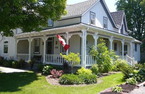 Stayner Bed & Breakfast | Gables Bed & Breakfast