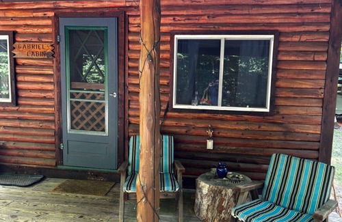 Le Roy Cabin | Gabriel's Cabin in the Woods