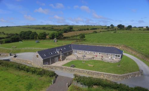 Garn Fadryn House | Gadlas