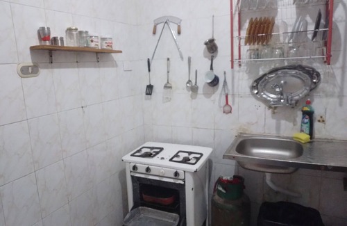 Az-Zohur House | Gadou King Room - Shared Port Said Apartment