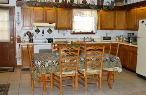 Franklin House | Gail's Retreat Cabin